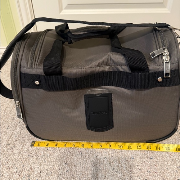 Elegant Gray Travel Bag by Travelpro - Picture 2 of 7